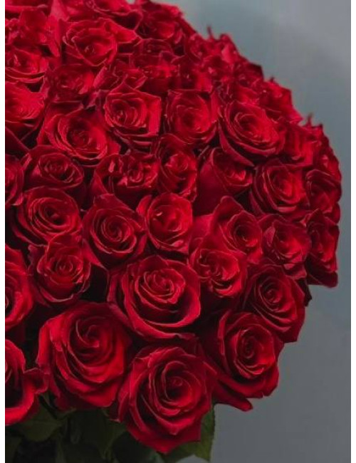 Купить Букет Червонная Королева, 101 роза по низким ценам в Уссурийске, заказ доставки цветов | Цветочный Рай