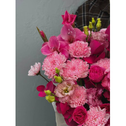 Композиция в коробке Барби стиль