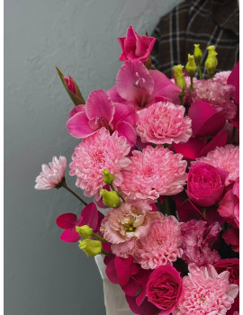 Композиция в коробке Барби стиль