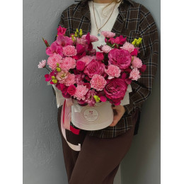 Композиция в коробке Барби стиль