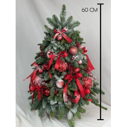 Ёлка M из нобилиса