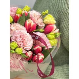 Букет тюльпаны Люблю