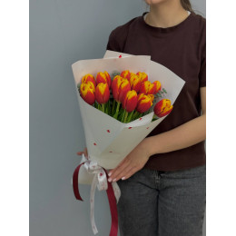 15 тюльпанов