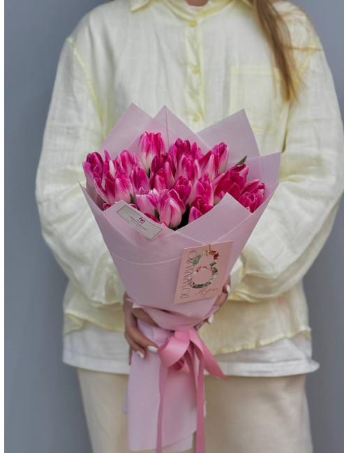 Купить 25 тюльпанов по низким ценам в Уссурийске, заказ доставки цветов | Цветочный Рай