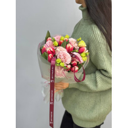 Букет тюльпаны Люблю