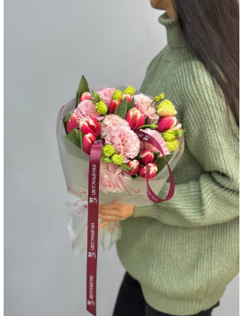 Букет тюльпаны Люблю